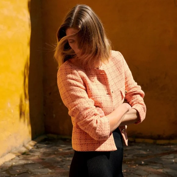 🔥Last 2🔥MANGO Short tweed blazer - Picture 3 of 7